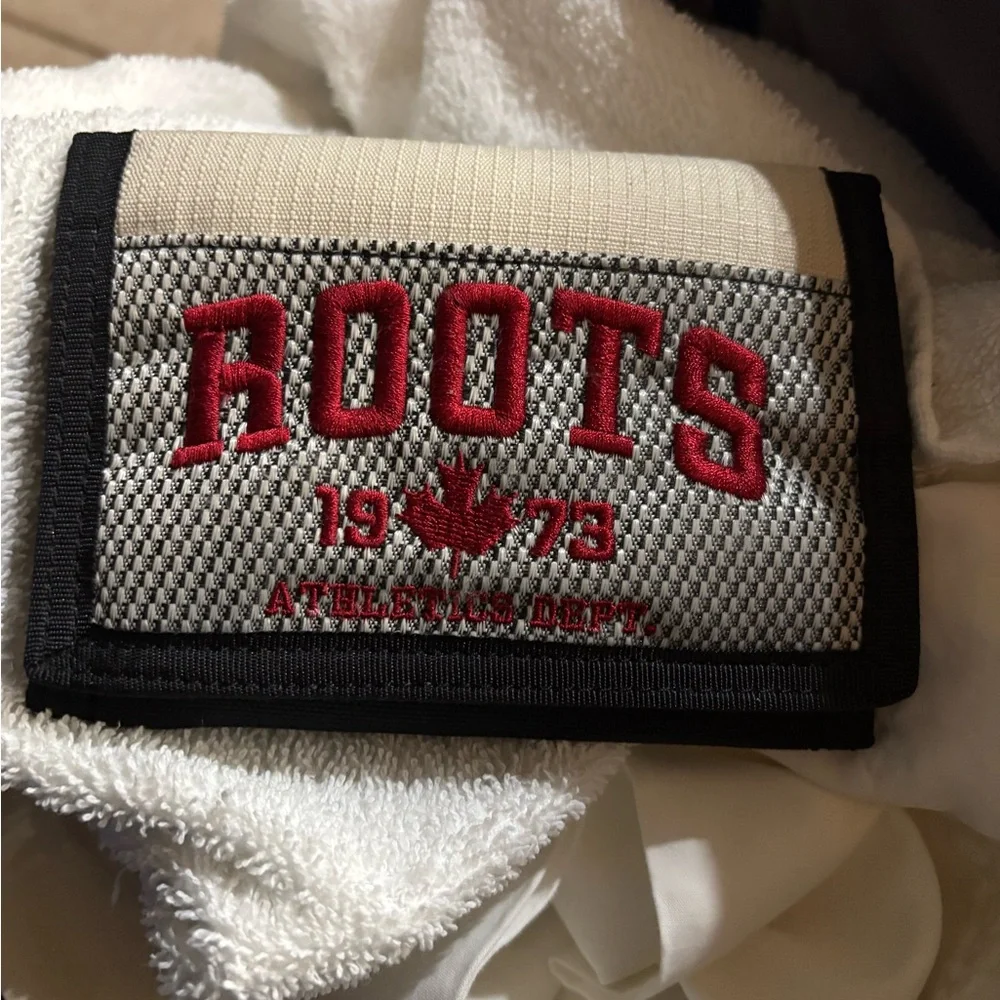 Roots Red and Cream Wallet